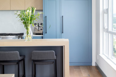 Example of a trendy kitchen design in Vancouver