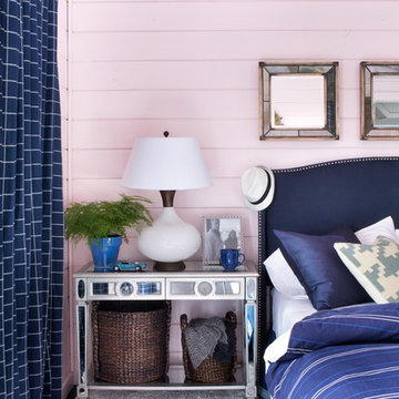 Creative Guest Room