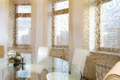 This is an example of a classic dining room in Moscow.