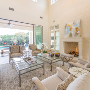 Cueva Residence