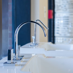 Leesburg Showroom - Bathroom Sinks