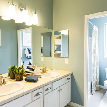Warmington Residential: Vistaview - Plan 2 Guest Bathroom