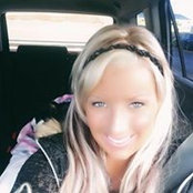 Ashlee Heggies foto