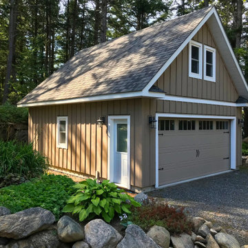 Detached Garage