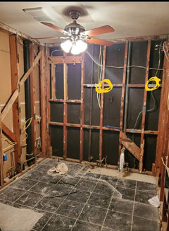 Bathroom sconces beside mirror? Wiring requirements?