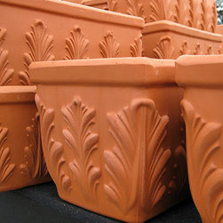 Pots and Containers - Outdoor Pots And Planters