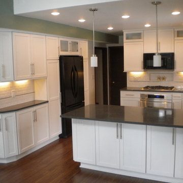 Greendale Modern Kitchen Makeover with White Cabinets