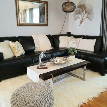 "Thomas" Living Room