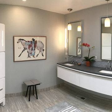 Bay Park Bathroom