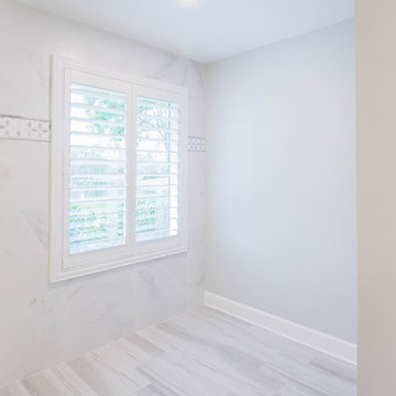 Intracoastal Grey & White Master Bath