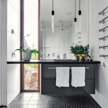 Eve’s Master bath