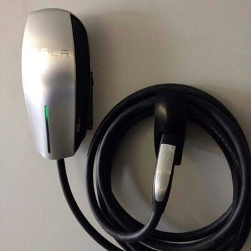 100 AMP TESLA CHARGER