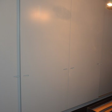 Modern spray painted MDF fitted wardrobe