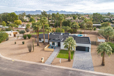 Inspiration for a modern exterior home remodel in Phoenix