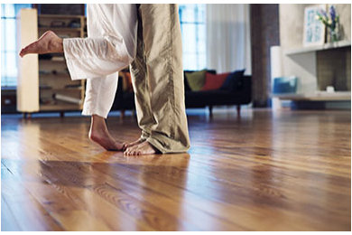 COMPATIBILIDAD DE LOS SUELOS LAMINADOS, VINILICOS E HIBRIDOS CON EL SISTEMA DE C
