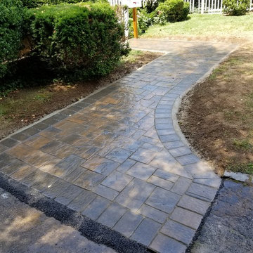 Cambridge Toffee Onyx Paver Walkway