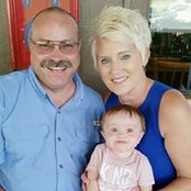 Debbie Shoemaker-Warrens foto