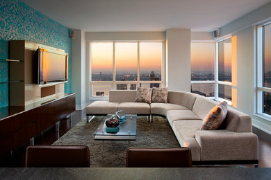 Example of a trendy living room design in New York