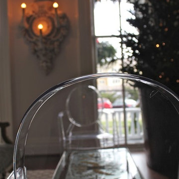 Interior & Holiday