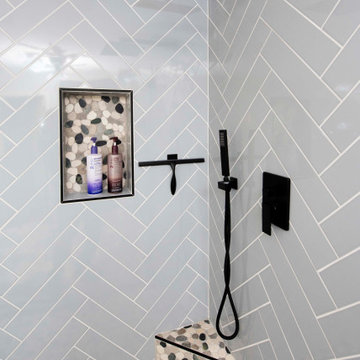 Knott Bathroom