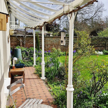 Traditional Column Veranda with Glass Canopy Roof