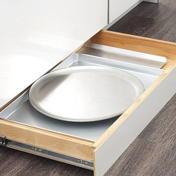 Kemper Cabinets: Toekick Drawer with Push-to-Open Guides