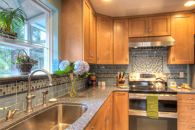 Kitchen photo in Seattle