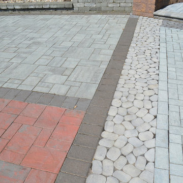 10,000-sq-ft Outdoor Paver Gallery at Yardville Supply