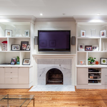 Built-in Unit with asymmetrical shelving