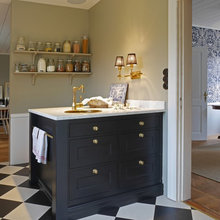 Svart Kok Transitional Kitchen Malmo By Hanefred Ab