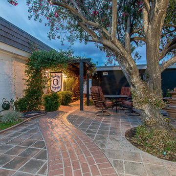 Beautiful Custom Home Remodel in The Valley