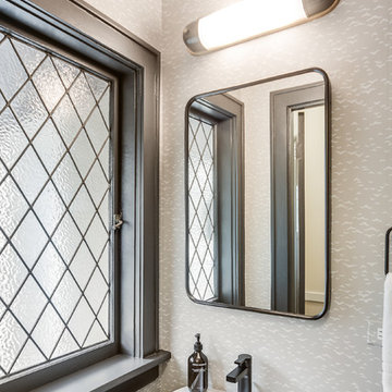 Contemporary and Tailored Interior Design in Oak Park