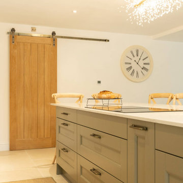 Cashmere & Glade Classic Kitchen