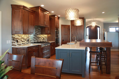 Example of an arts and crafts kitchen design in Grand Rapids