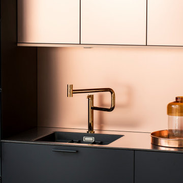 Leather handle COMO - Custom-made accents for limitless applications