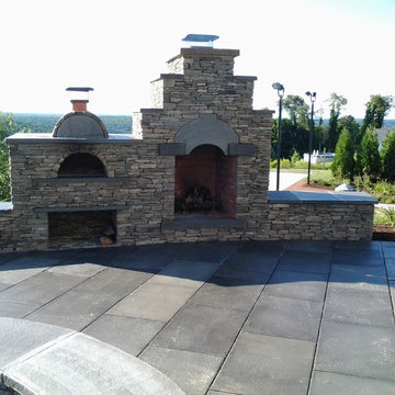 Fireplace Dining with Alfresco Pizza Oven