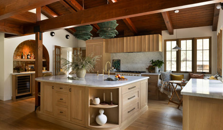 Malibu Kitchen Reclaims Its 1970s Rancho Soul