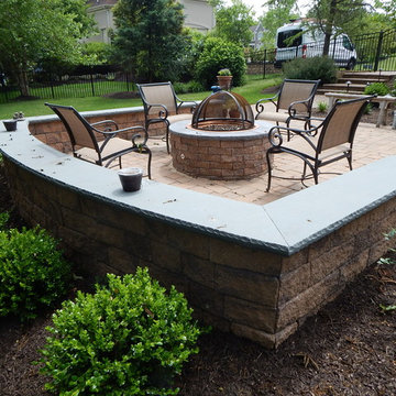 YEAR-ROUND DECK