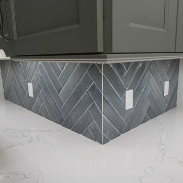 Two-Tone Kitchen Remodel