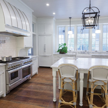 Clean and Classic Kitchen
