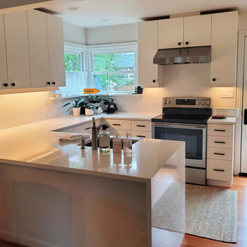 Alison’s Kitchen & Window Seat & Vanity
