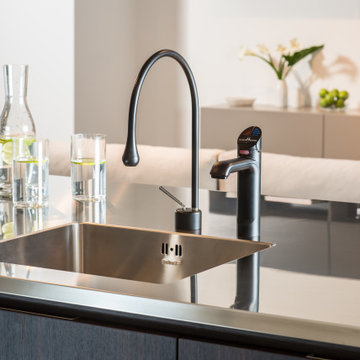 HydroTap Classic in Matte Black