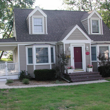 Cape Cod Style Home, Glenview, IL in Vinyl Siding