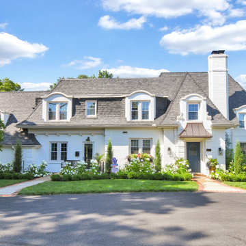 Simple design to complement traditional architecture
