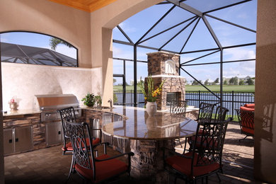 Example of a tuscan kitchen design in Orlando