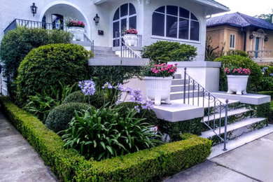 Example of an entryway design in New Orleans