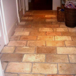 Antique Reclaimed French Parrefeuille terracotta - Wall And Floor Tile