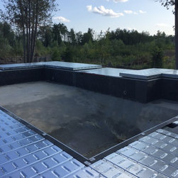 Multi-level Paverdeck Pool - Landscaping Stones And Pavers