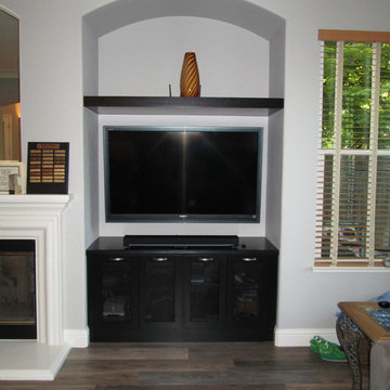 Diamond Cabinetry Kitchen - Maple Montgomery: White, Dover, Black