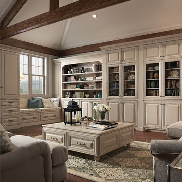 KraftMaid: Mushroom with Cocoa Glaze Great Room